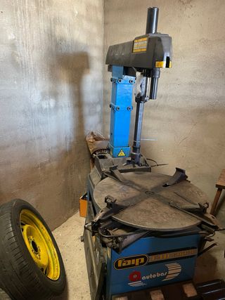 Desmontadora de neumáticos FAIP F40 SUPER