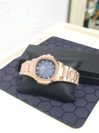 Reloj de Hombre Dorado y Azul