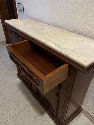 Aparador antiguo madera maciza con mármol