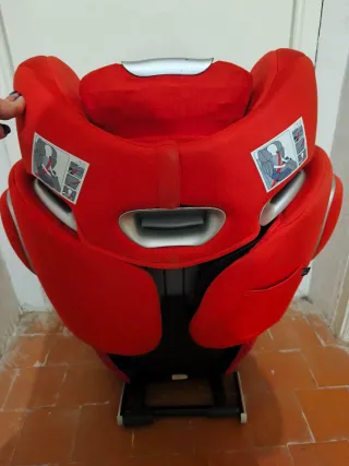 Silla de coche Cybex roja