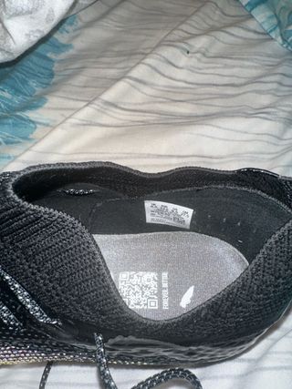 Botas de fútbol Puma negras nuevas