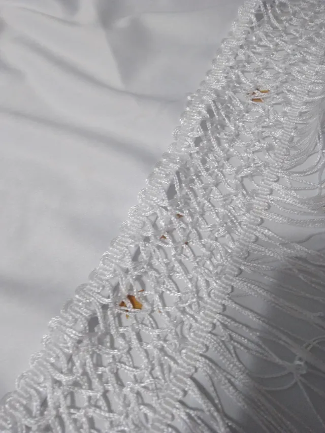 Mantón blanco bordado floral