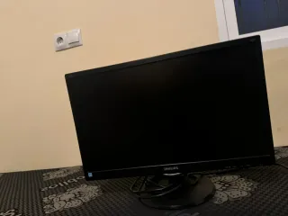 Consola PS4 Negra + 2 Mandos (Negro y Rojo) Y tele