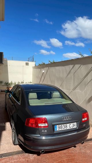 Audi A8 2004