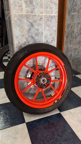 Rueda trasera KTM Duke 125 2022