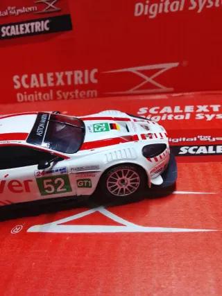 Scalextric Aston Martin DBR9 Digital System