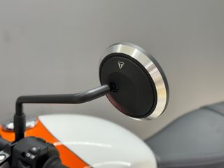 TRIUMPH SPEED TWIN 900