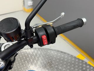 TRIUMPH SPEED TWIN 900