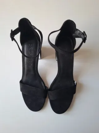 Sandalias tacón cuadrado negras