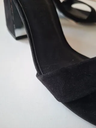 Sandalias tacón cuadrado negras