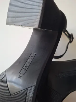 Sandalias tacón cuadrado negras