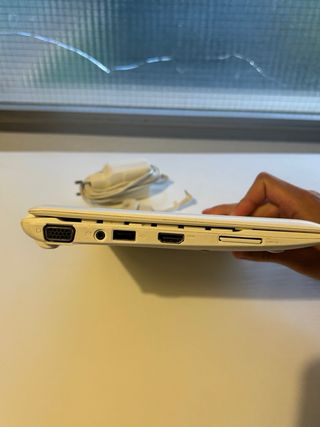ASUS Eee PC 10.1 Blanco - Sin SO, con cargador