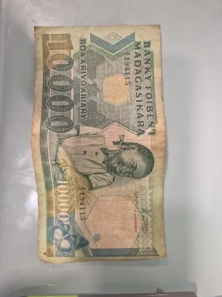 Billete 10000 Ariary Madagascar