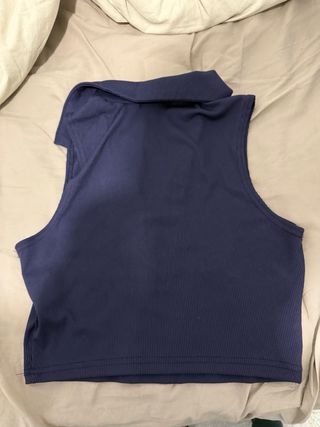 Top azul Shein sin mangas