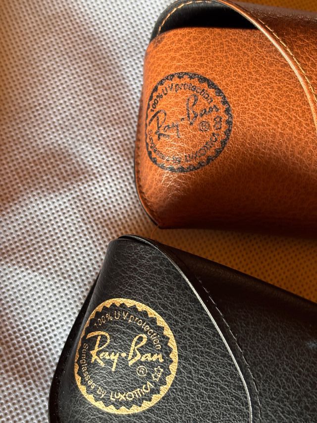 Fundas Ray-Ban Negras y Rojas