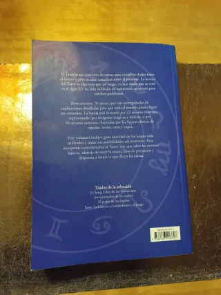 Tarot: La Historia, El Simbolismo y el Juego