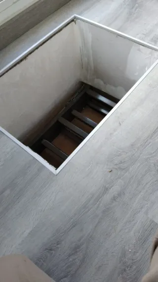 Puerta de madera rústica