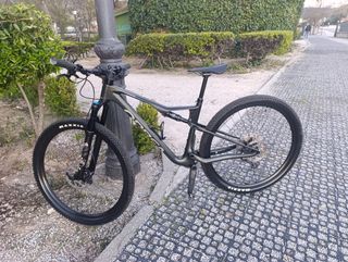 Orbea Oiz 2025 carbono doble suspension MTB btt xc