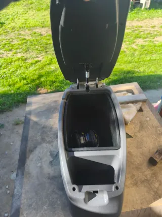 Apoyabrazos Cajonera Central SsangYong Rodius 2