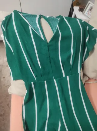 Mono Bershka verde rayas