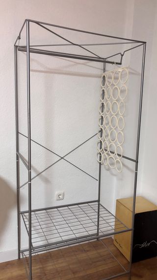 Conjunto economico:Armario portatil + ropa de cama