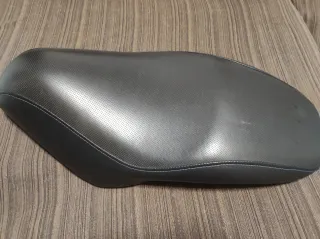 Asiento Moto Derbi Atlántico Maxi-Scooter Negro