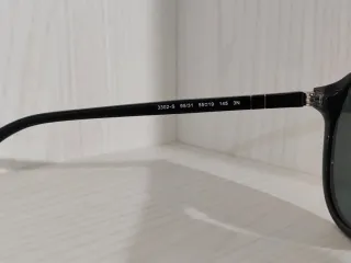 Persol 3302 Neri Occhiali da Sole