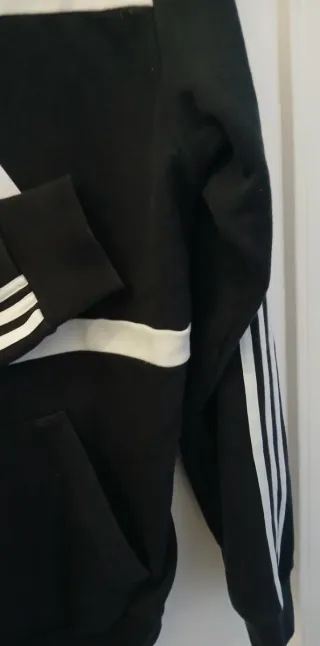 Felpa Adidas nera con logo