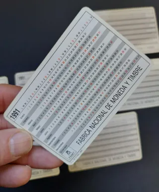 Calendarios bolsillo antiguos. Monedas. Años 90.