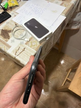 iPhone 11 64 GB Space Gray