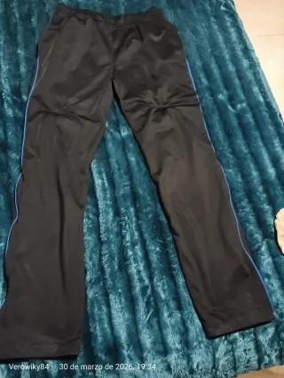 Pantalón de chándal Legea negro y azul