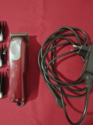 Máquina Wahl Profesional + Accesorios