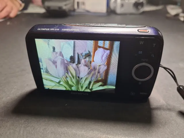 Cámara Olympus VH-210 Negra/Plateada