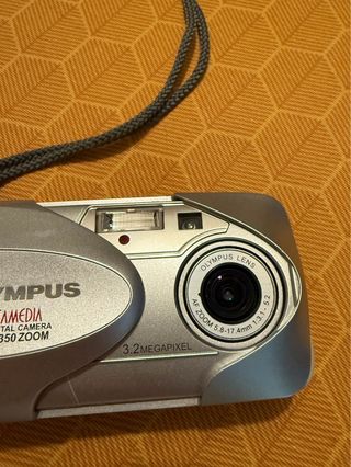 Olympus Camedia C-350 Zoom Cámara Digital