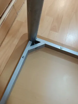 Mesa y 4 sillas comedor