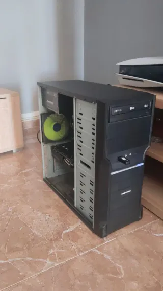 PC Gaming Sapphire Radeon rx 6700xt