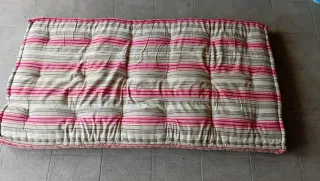 Colchón de lana a rayas