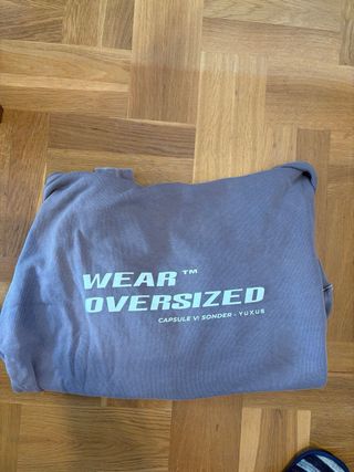 Sudadera YUXUS gris con logo