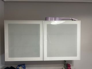 Armario Colgante Ikea con Puertas de Cristal
