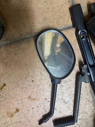Honda Wallaroo Escape y Pata Arranque, espejo