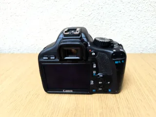 Cámara Canon EOS 550D + Objetivo Tamron 18-200mm