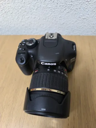 Cámara Canon EOS 550D + Objetivo Tamron 18-200mm