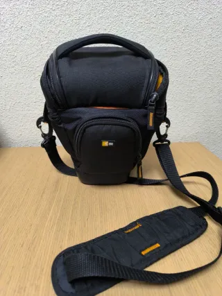 Cámara Canon EOS 550D + Objetivo Tamron 18-200mm