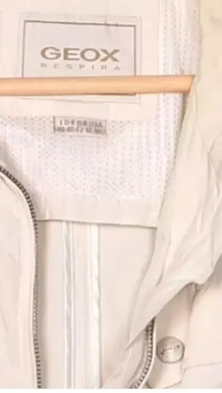 Cazadora Geox blanca
