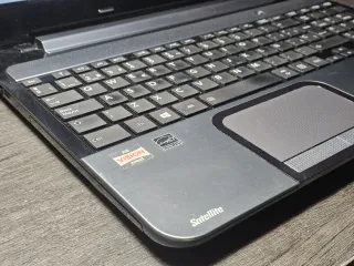 Portátil Toshiba Satellite L955D-108 Negro/Plata