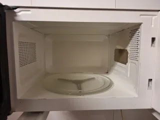 Microondas Orbegozo Blanco