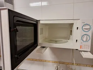 Microondas Orbegozo Blanco