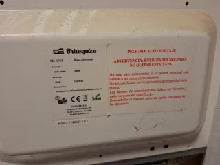 Microondas Orbegozo Blanco