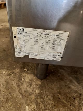 Cocina Fagor 4 fuegos con horno