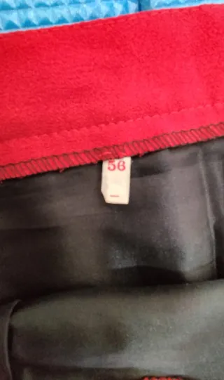 Falda midi roja vintage zig zag (talla 56)